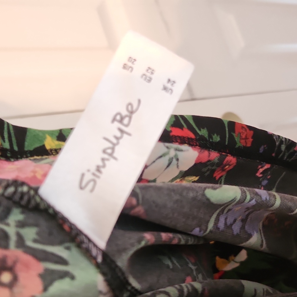 SIMPLY BE: Floral Dress - Picture 6 of 8